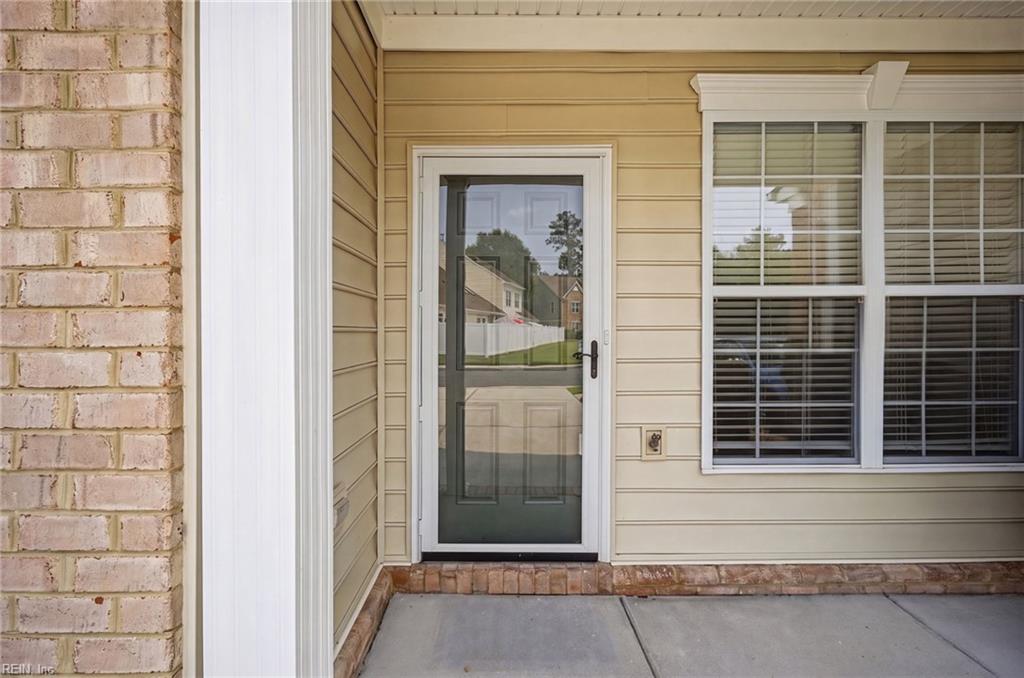 929 Canterwood Ct Property Photo 16