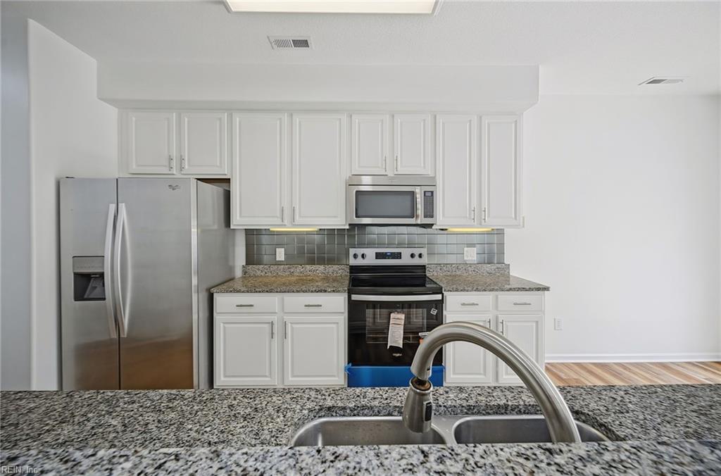 929 Canterwood Ct Property Photo 21