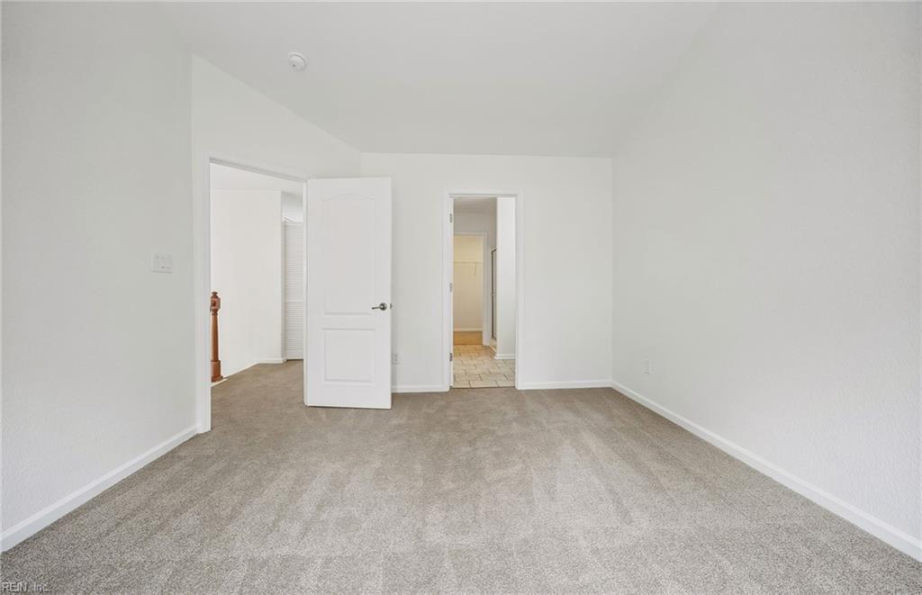 929 Canterwood Ct Property Photo 29