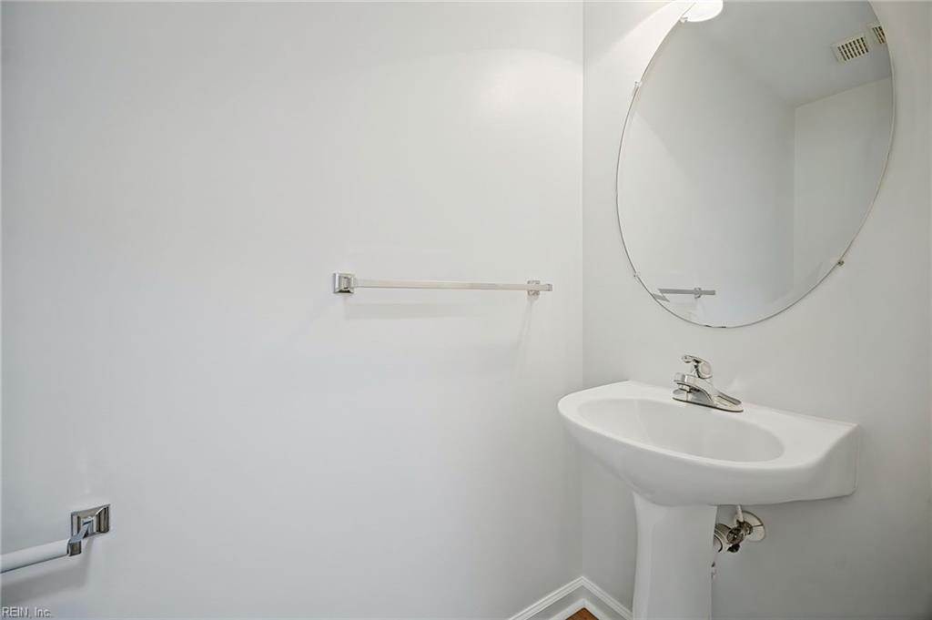 929 Canterwood Ct Property Photo 30