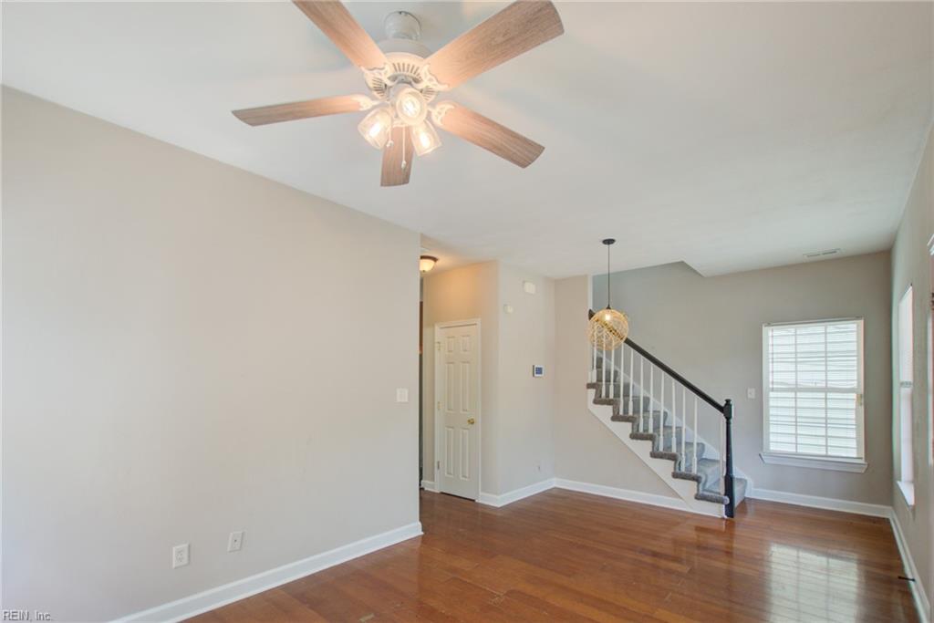 816 B Ave Property Photo 9