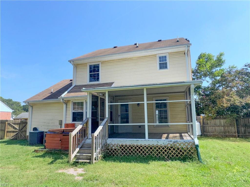 512 Bay Oak Dr Property Photo 2