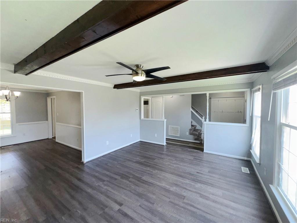 512 Bay Oak Dr Property Photo 5