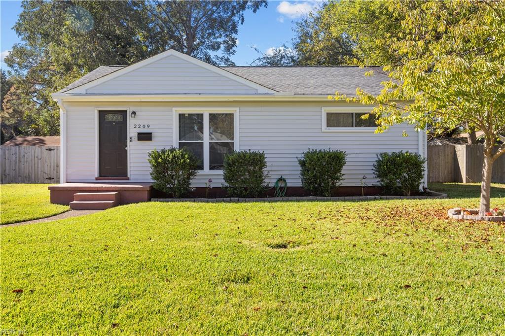2209 Tarrallton DR Property Photo 1