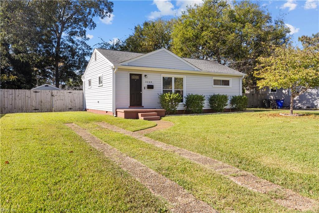 2209 Tarrallton Dr Property Photo 2