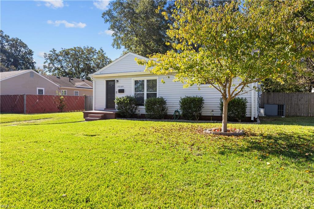 2209 Tarrallton Dr Property Photo 3