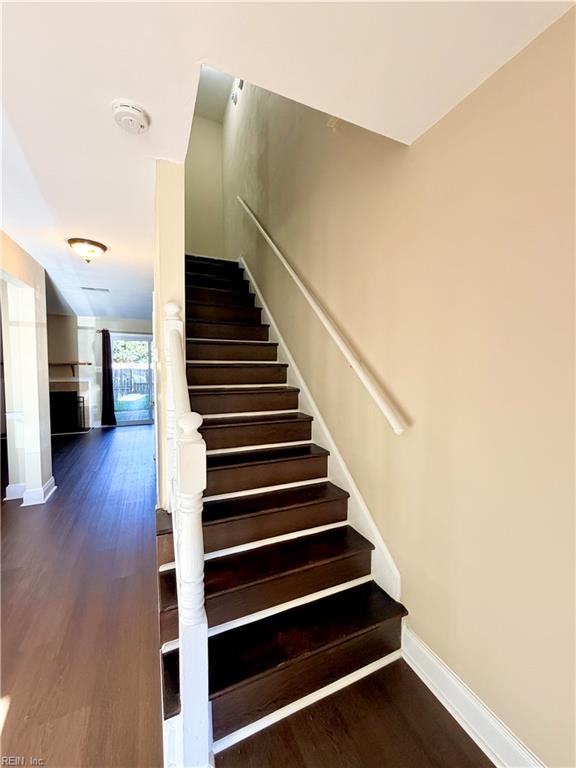 312 Seeman Ct Property Photo 11