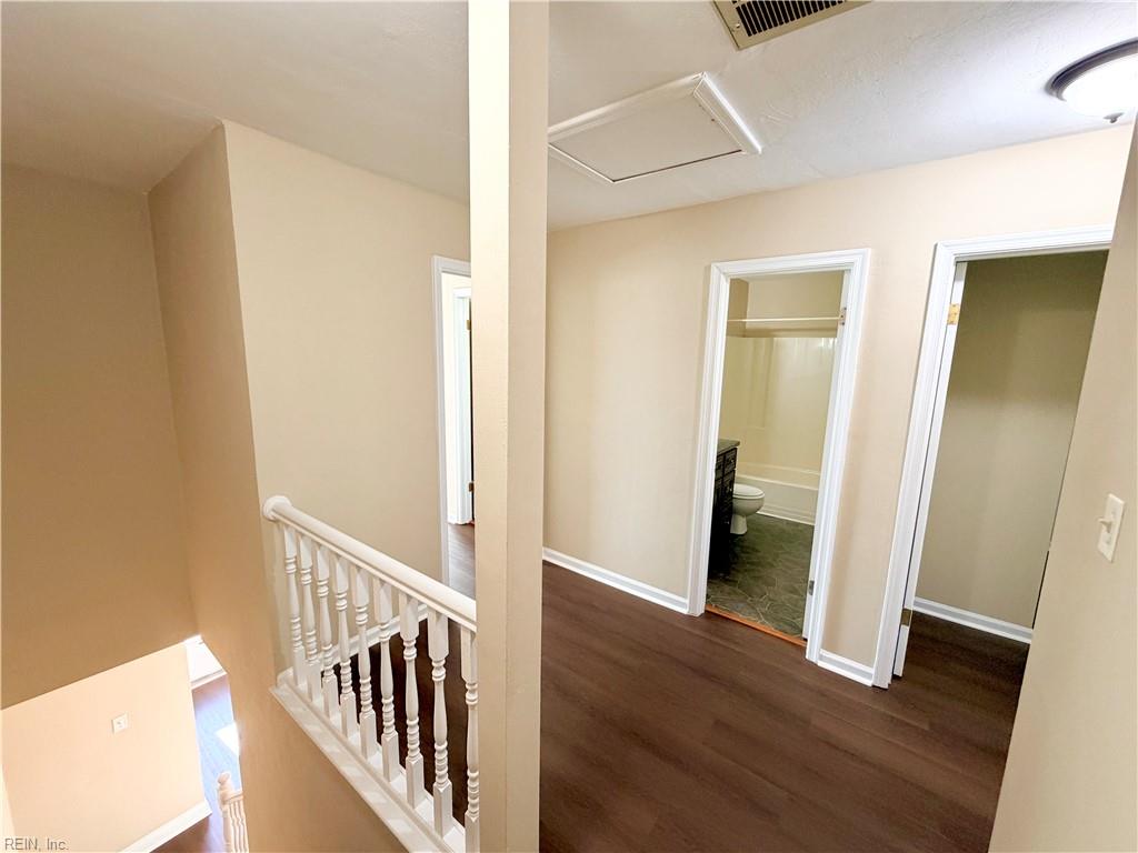 312 Seeman Ct Property Photo 12