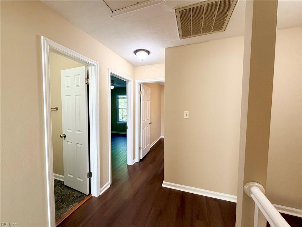 312 Seeman Ct Property Photo 13