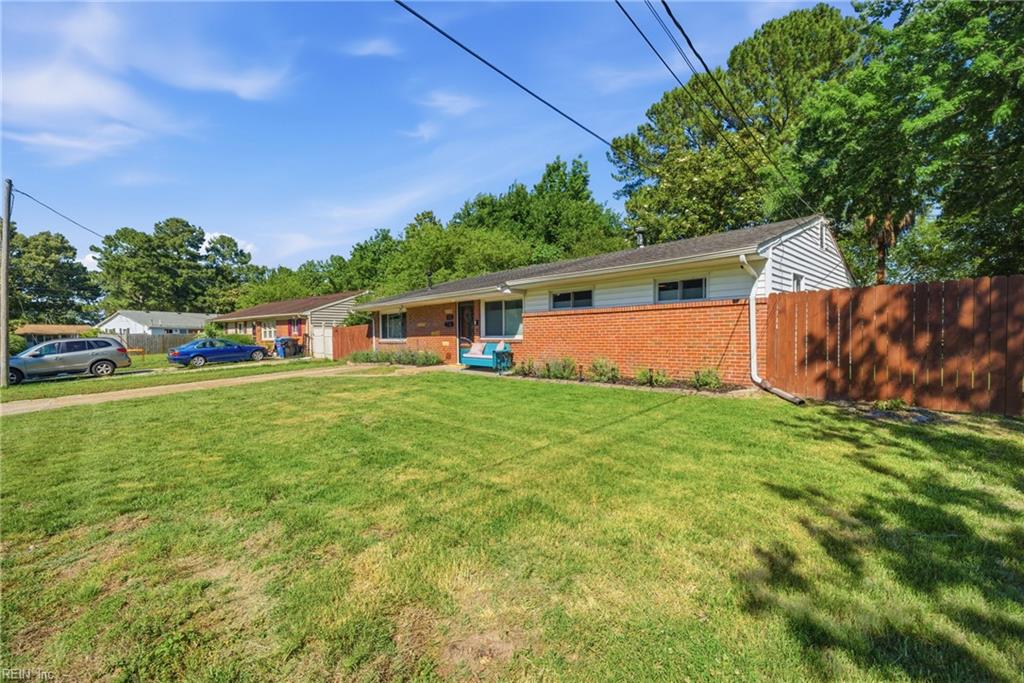 752 Lynch Ln Property Photo 4