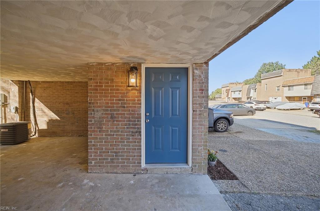 1221 Curie Ct Property Photo 5