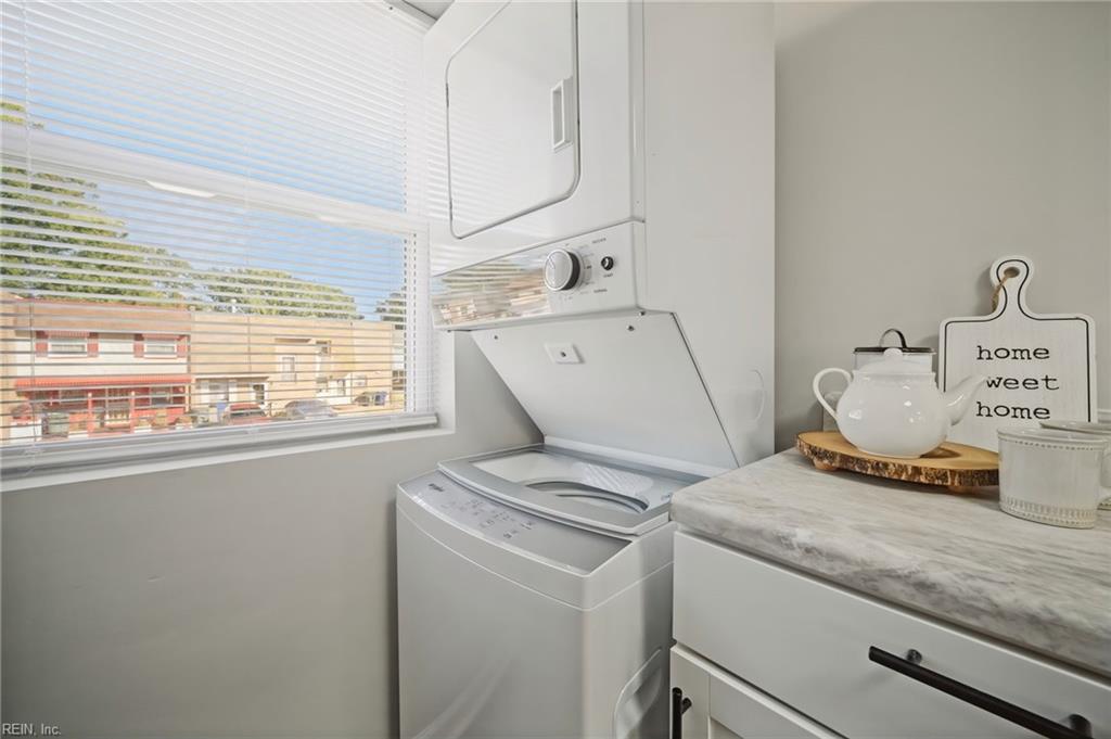 1221 Curie Ct Property Photo 10