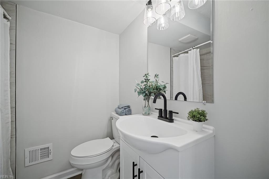 1221 Curie Ct Property Photo 16