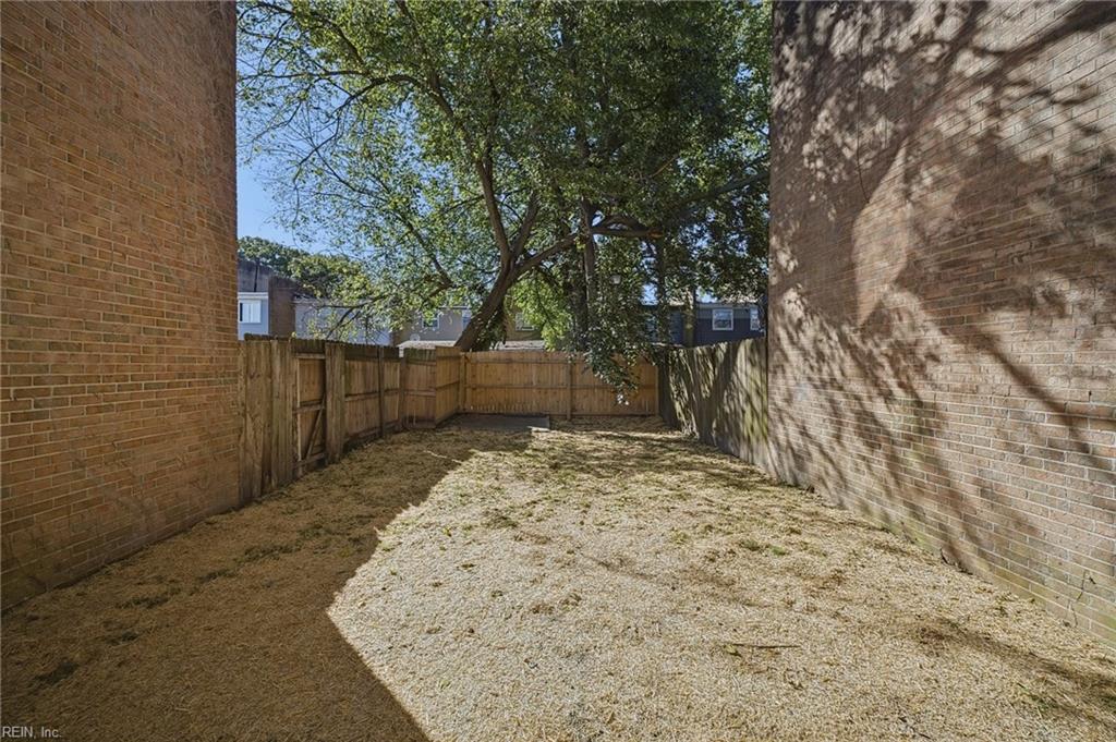 1221 Curie Ct Property Photo 26