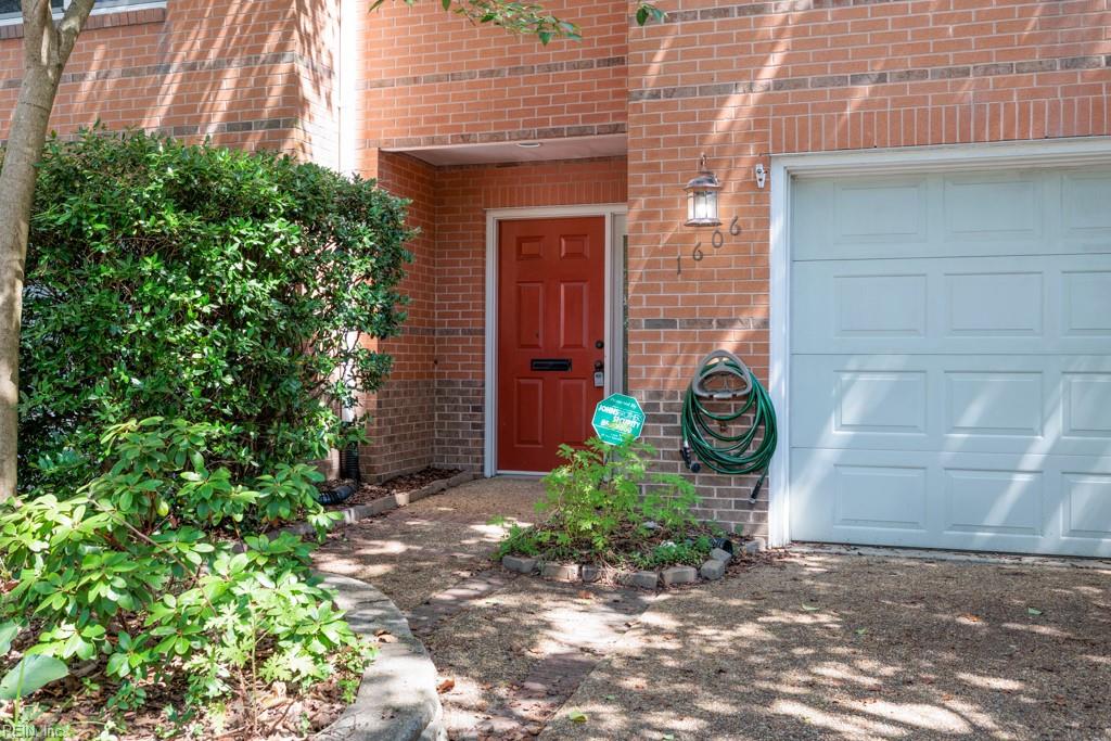 1606 Pasadena Ct Property Photo 6