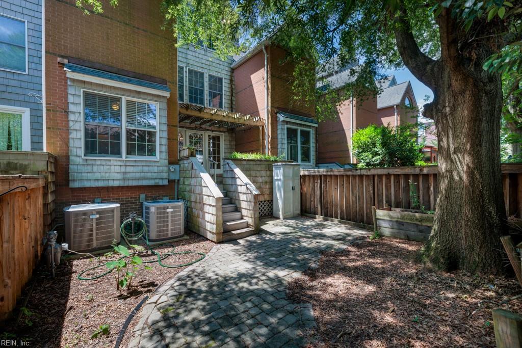 1606 Pasadena Ct Property Photo 40