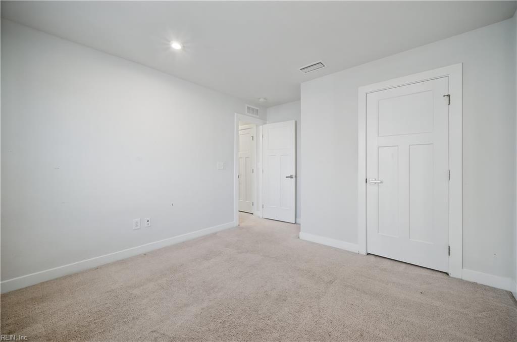 106 Brookside Ln Property Photo 28