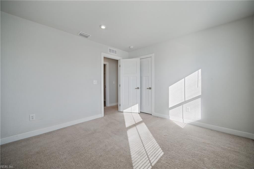 106 Brookside Ln Property Photo 32