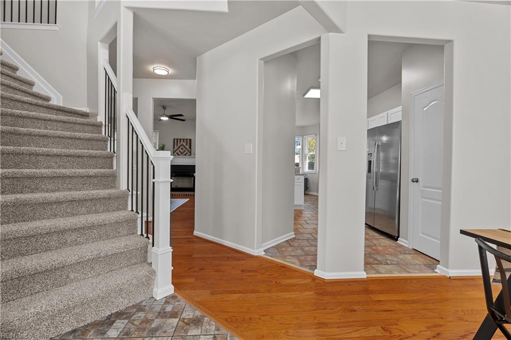 901 Summerfield Cres Property Photo 3
