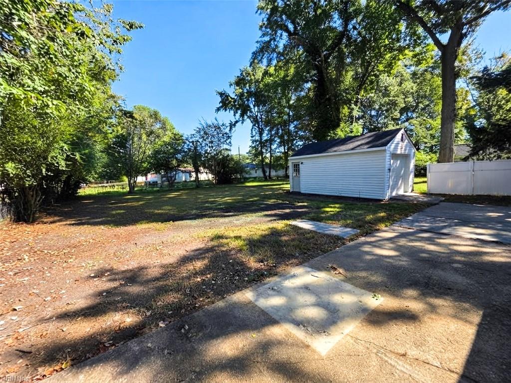 107 Rosewood Dr Property Photo 23