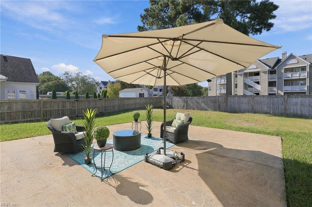 830 Holbrook Dr Property Photo 31