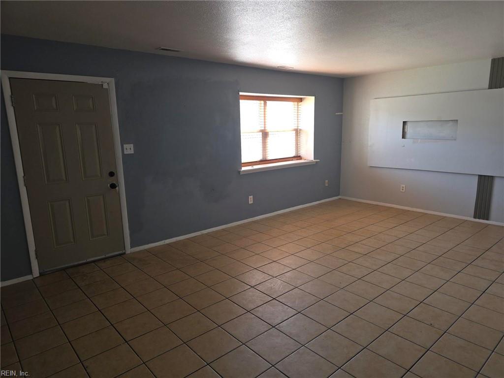 1053 Dubose Dr Property Photo 4