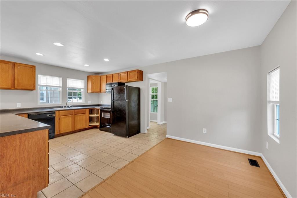 1009 Elkin St Property Photo 7