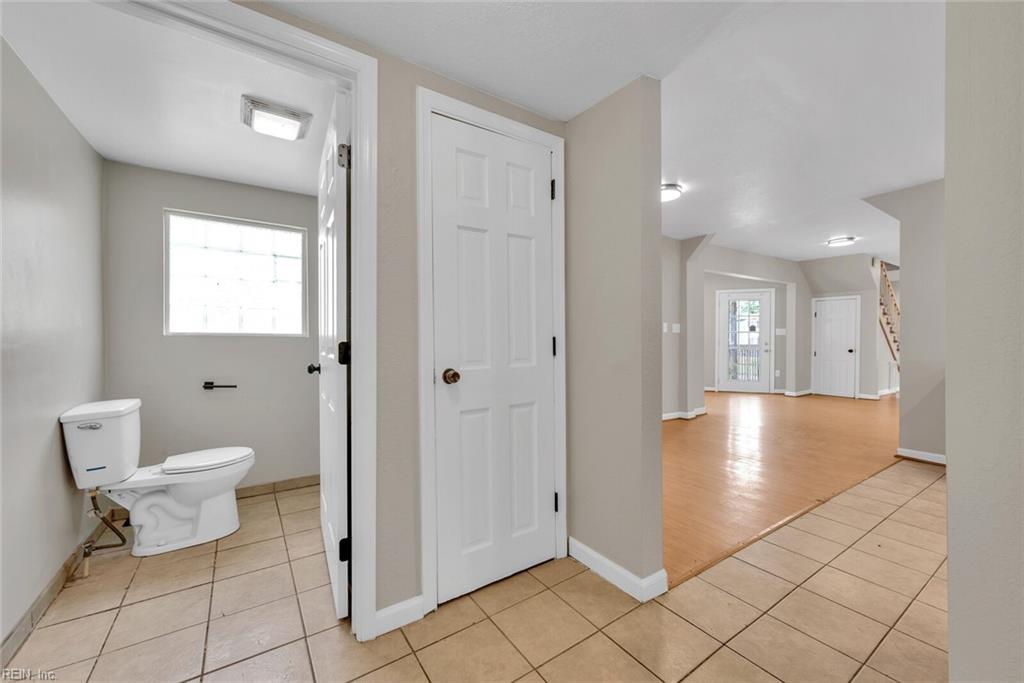 1009 Elkin St Property Photo 10