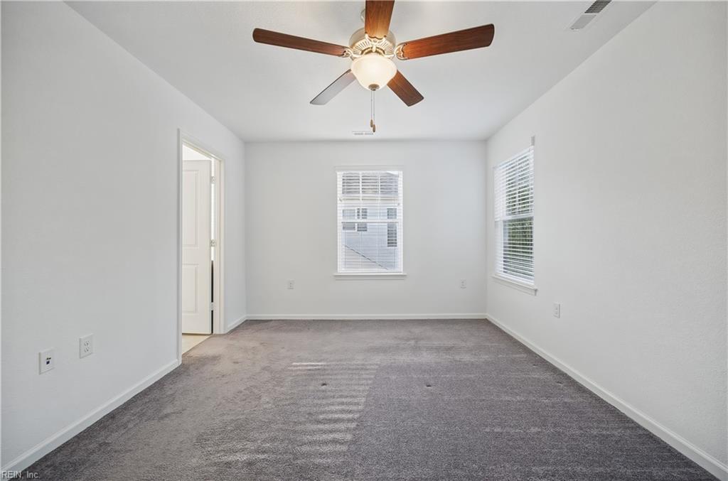 2456 Whitman St Property Photo 24
