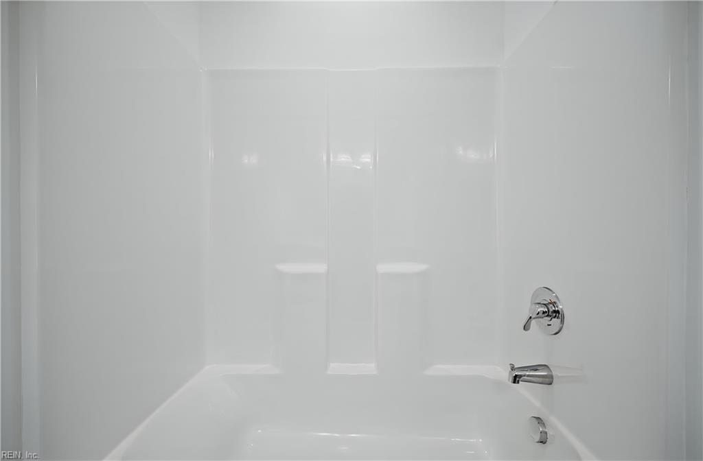 2456 Whitman St Property Photo 33
