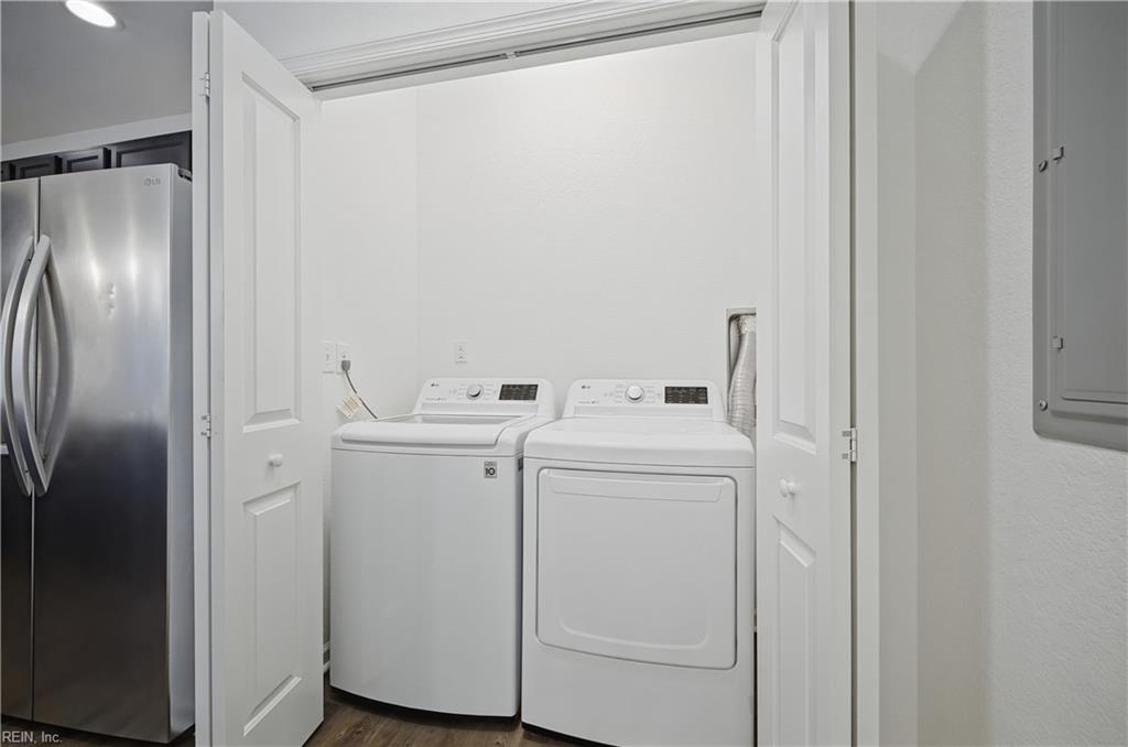 2456 Whitman St Property Photo 37