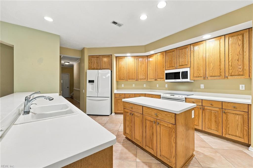 1313 Dominion Lakes Blvd Property Photo 14