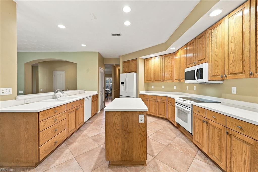 1313 Dominion Lakes Blvd Property Photo 15