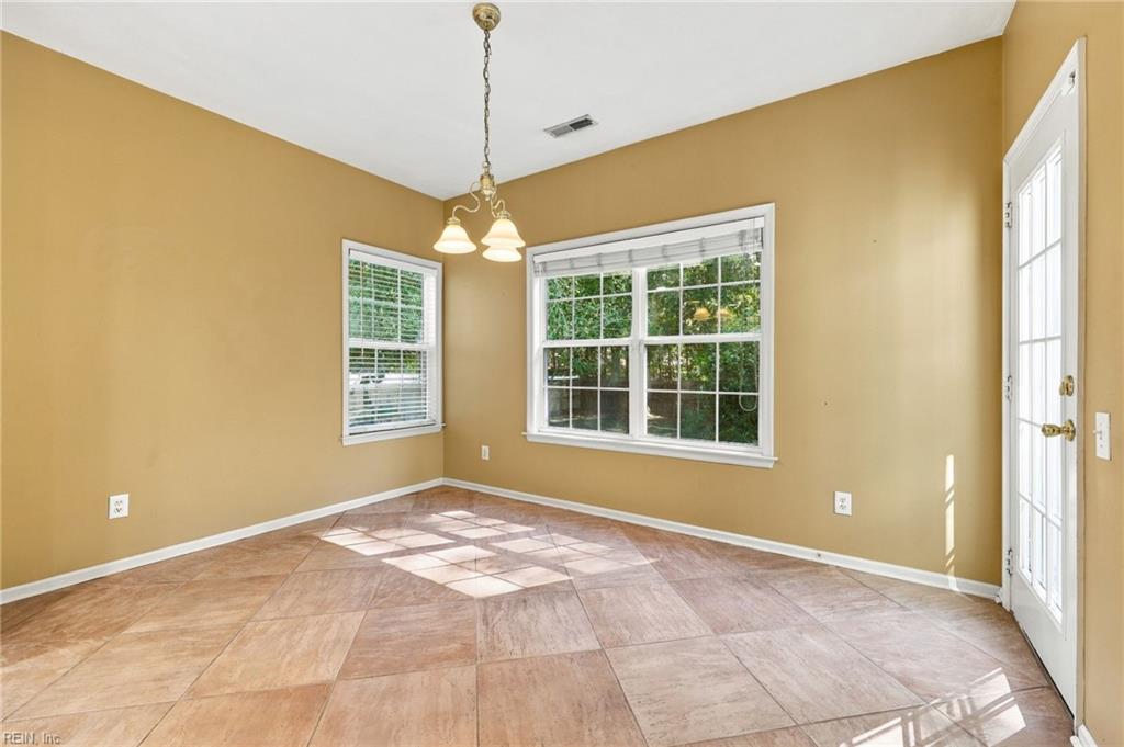 1313 Dominion Lakes Blvd Property Photo 18