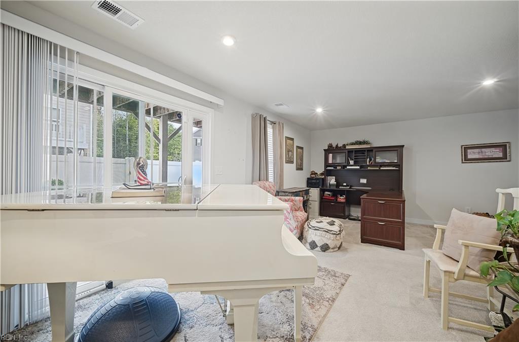 939 Gabion Way Property Photo 7