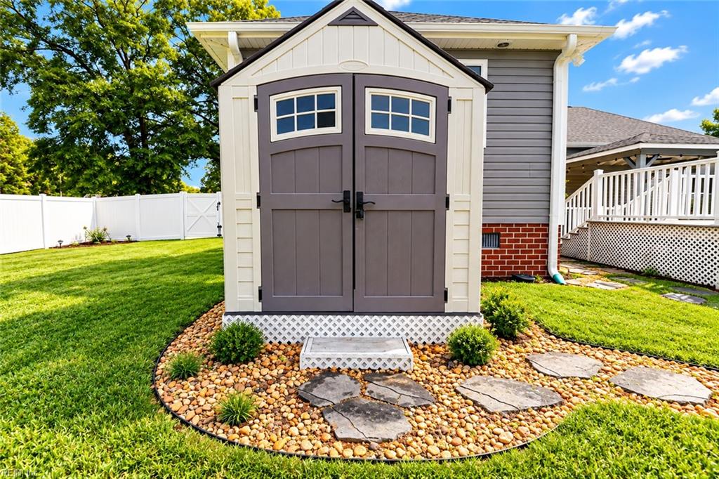 1207 Kansas St Property Photo 32
