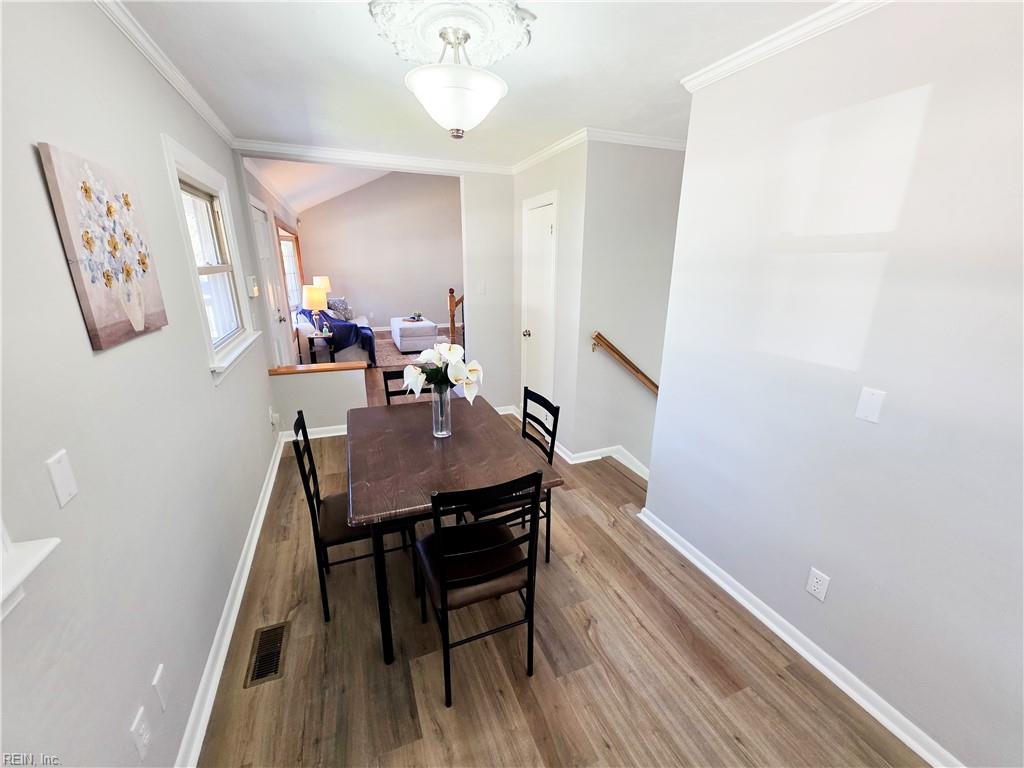 5341 Roslyn Dr Property Photo 5
