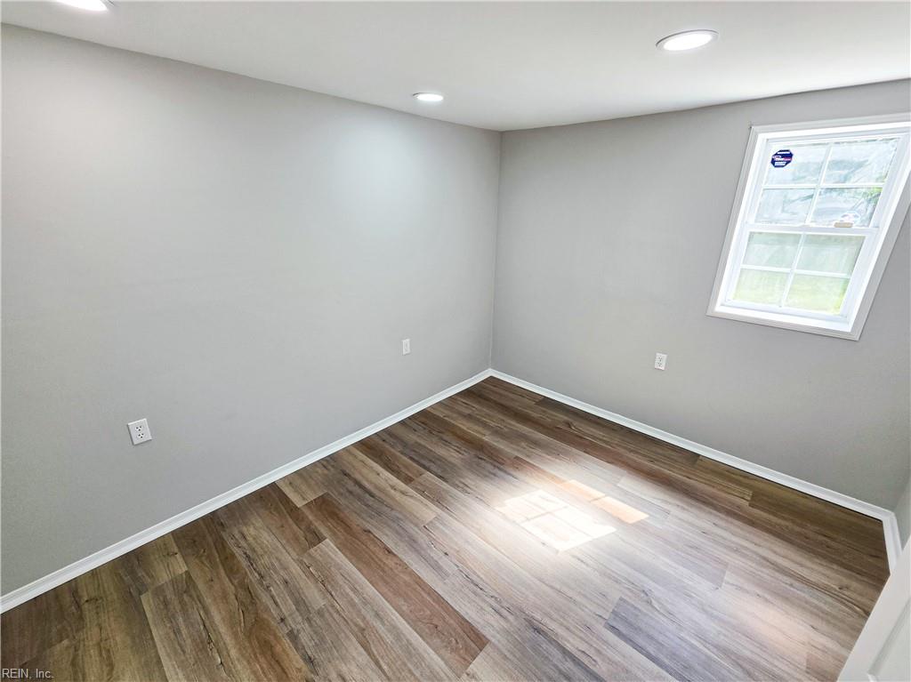 5341 Roslyn Dr Property Photo 12