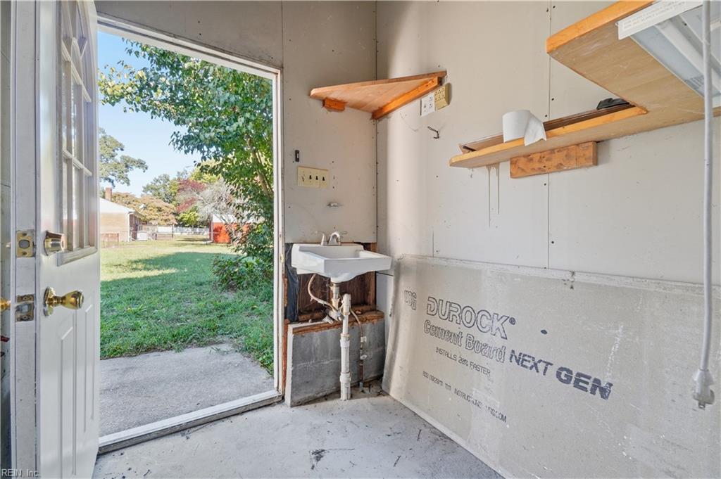 14291 Benns Church Blvd Property Photo 32