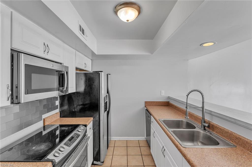 1429 Bridle Creek Blvd Property Photo 14