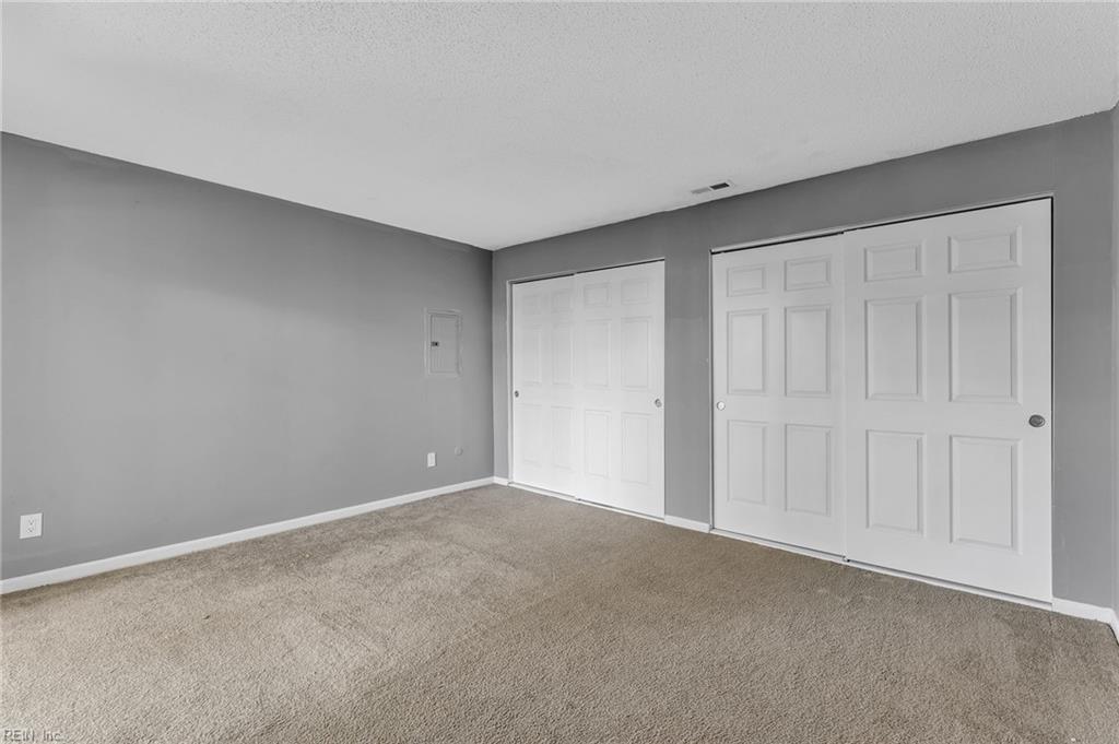 1429 Bridle Creek Blvd Property Photo 24