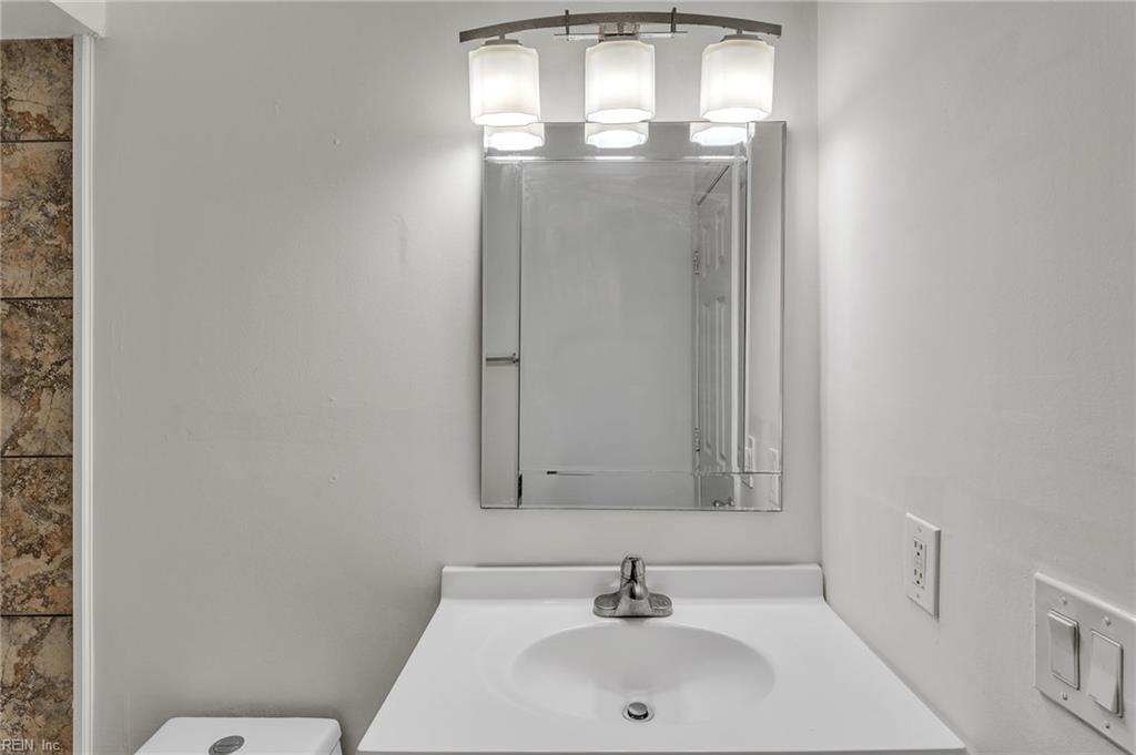 1429 Bridle Creek Blvd Property Photo 27
