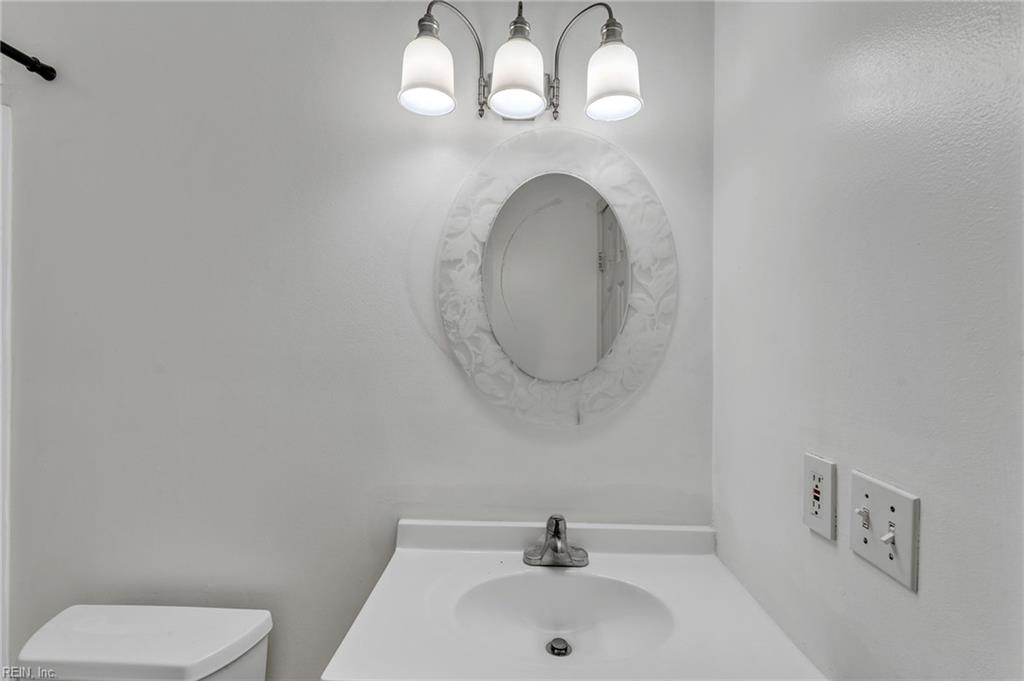 1429 Bridle Creek Blvd Property Photo 29