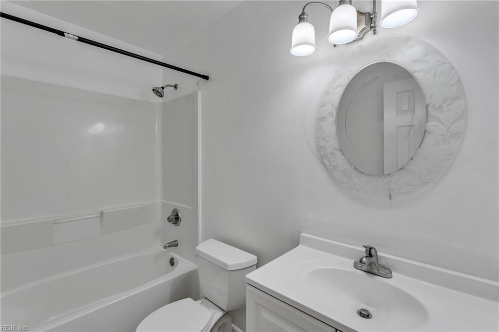 1429 Bridle Creek Blvd Property Photo 30