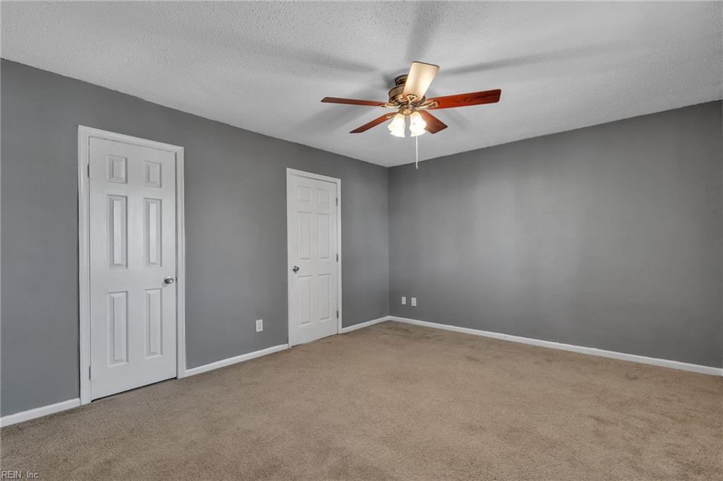 1429 Bridle Creek Blvd Property Photo 34