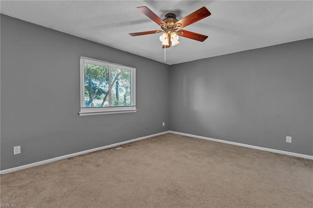 1429 Bridle Creek Blvd Property Photo 36