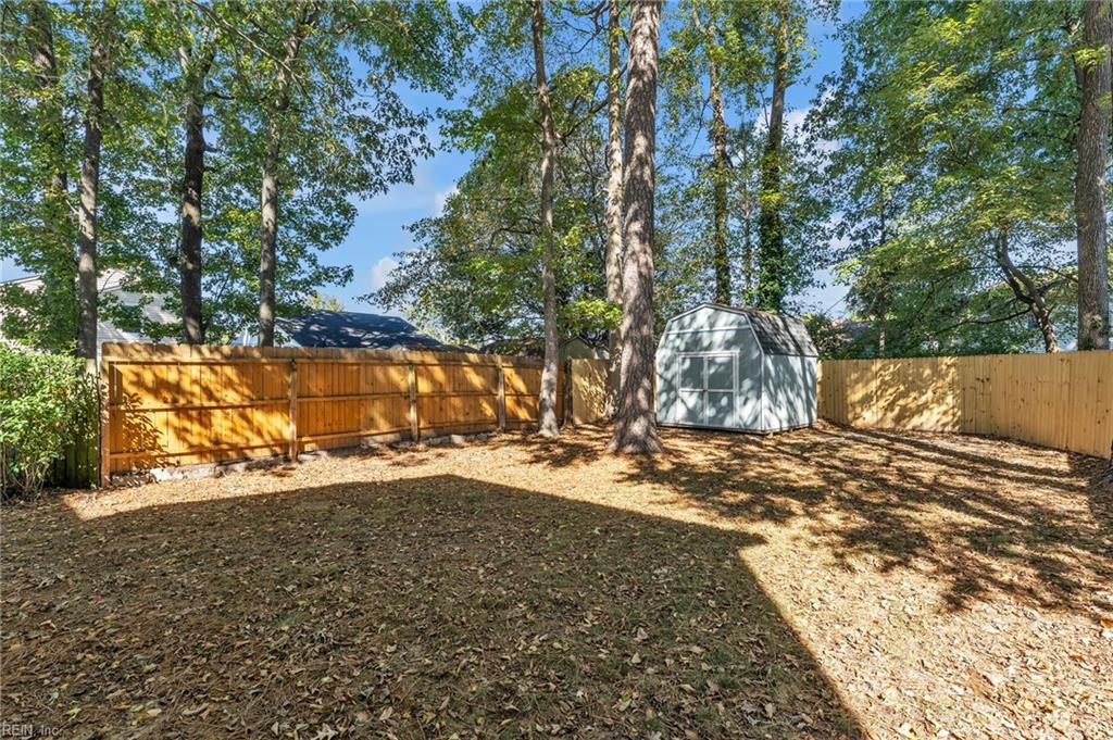1429 Bridle Creek Blvd Property Photo 44