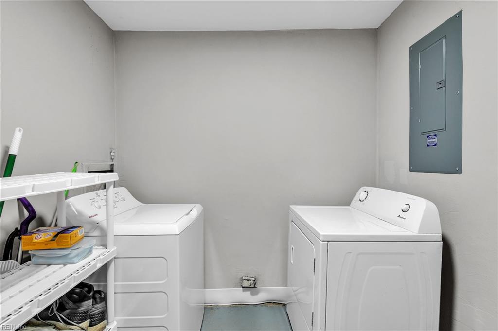 978 Level Green Blvd Property Photo 13