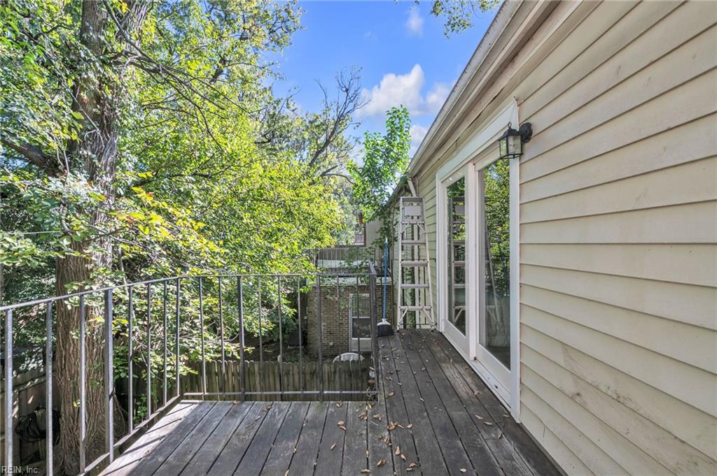 978 Level Green Blvd Property Photo 14