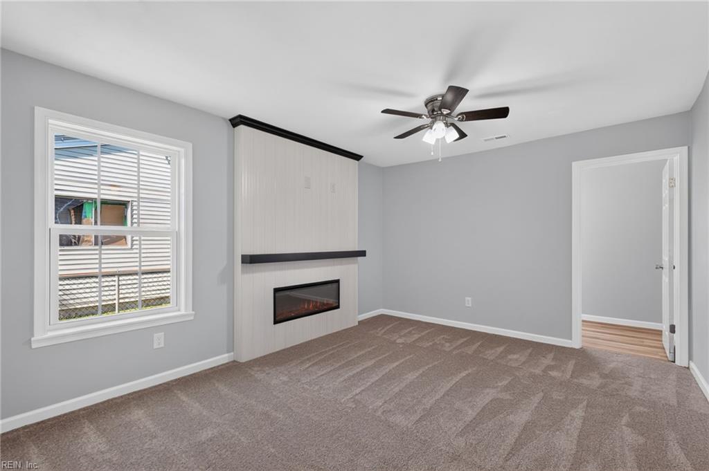 1820 Moger Dr Property Photo 16